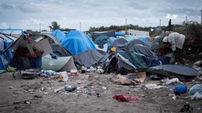Immigration illégale : l’administration en panne sèche  <img class='plus-nav-icon-menu icon-img' src='https://lincorrect.org/wp-content/uploads/2020/07/logo-article-small.png' style='height:20px;'>