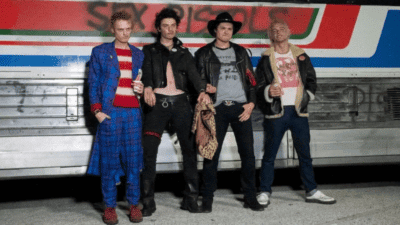 Les Sex Pistols, la meilleure arnaque du rock’n’roll <img class='plus-nav-icon-menu icon-img' src='https://lincorrect.org/wp-content/uploads/2020/07/logo-article-small.png' style='height:20px;'>